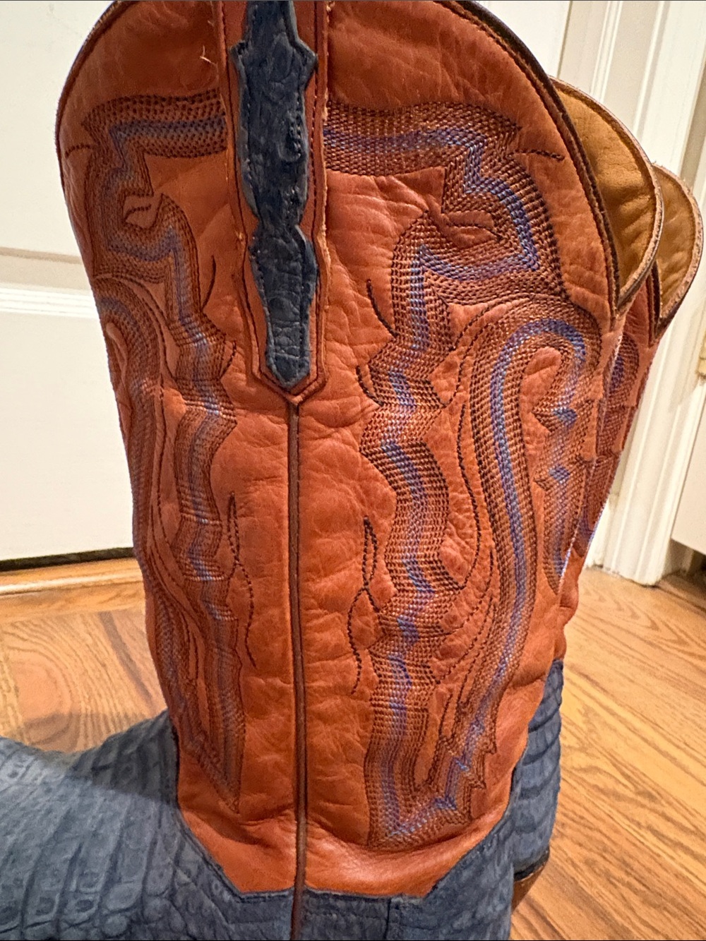 Dan Post Men's Western Cowboy Boots - Blue Distressed Toe & Chestnut Shaft - Picture 4 of 7